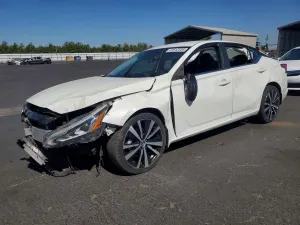 Nissan Altima 2.5L 4 2021