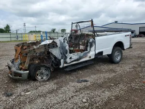 Ford F-250 6.8L 8 2024