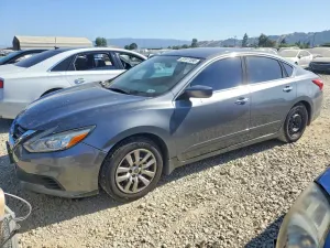 Nissan Altima 2.5L 4 2017
