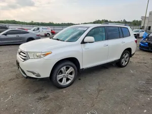 Toyota Highlander 3.5L 6 2013