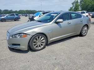 Jaguar XF 5.0L 8 2012