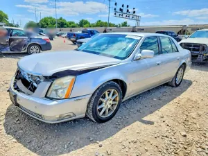 Cadillac DTS 4.6L 8 2010