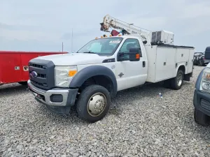 Ford F550 6.7L 8 2015