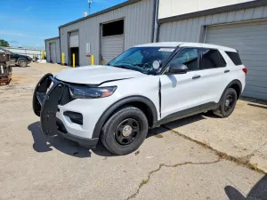 Ford Explorer 3.3L 6 2021