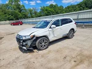 Mitsubishi Outlander 2.4L 4 2017