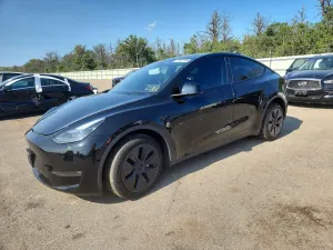 Tesla Model Y 2025