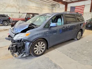 Toyota Sienna 3.5L 6 2017