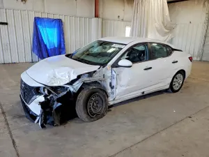 Nissan Sentra 2.0L 4 2025