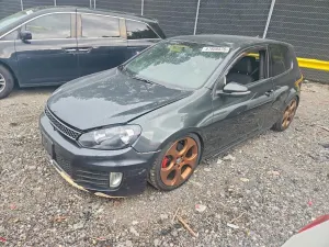 Volkswagen Golf 2.0L 4 2012