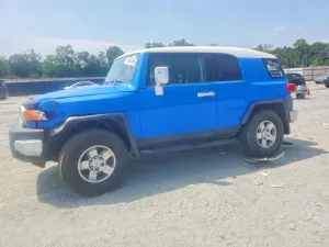 Toyota FJ Cruiser 4.0L 6 2009