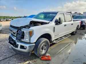 Ford F-350 6.7L 8 2019