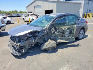 Nissan Sentra 1.8L 4 2016