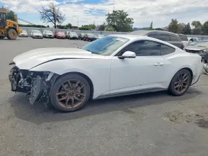 Ford Mustang 2.3L 4 2025