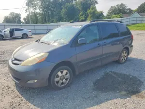 Toyota Sienna 3.3L 6 2006