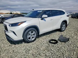 Toyota Highlander 3.5L 6 2021