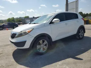 Kia Sportage BASE 2.4L 4 2013