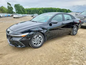 Hyundai Elantra 2.0L 4 2024