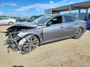 Nissan Altima 2.5L 4 2021