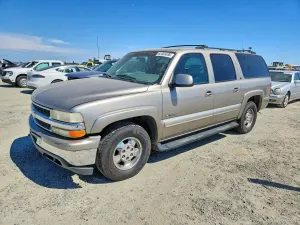 Chevrolet Suburban 5.3L 8 2000