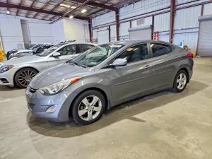 Hyundai Elantra 1.8L 4 2013
