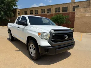 Toyota Tundra 4.6L 8 2016