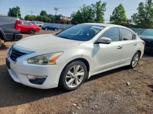 Nissan Altima 2.5L 4 2015