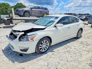 Nissan Altima 2.5L 4 2015