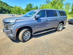 Chevrolet Suburban 5.3L 8 2022