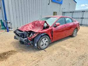 Hyundai Elantra 2.0L 4 2024