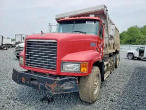Mack 700 6 1999