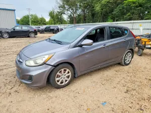 Hyundai Accent 1.6L 4 2013