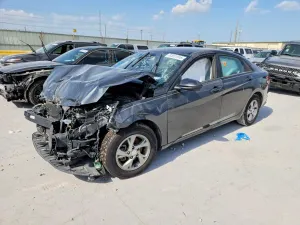 Hyundai Elantra 2.0L 4 2021