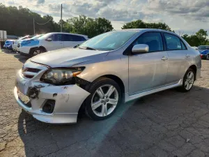Toyota Corolla 1.8L 4 2013