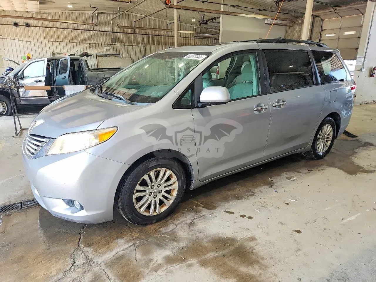 Toyota Sienna 3.5L 6 2012