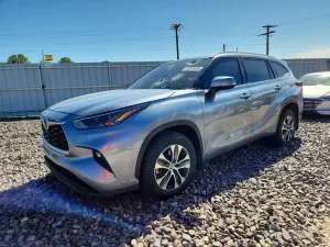 Toyota Highlander 3.5L 6 2022