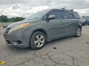 Toyota Sienna 3.5L 6 2011
