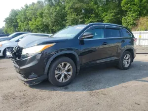 Toyota Highlander 3.5L 6 2014