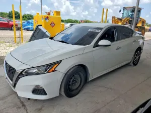 Nissan Altima 2.5L 4 2019