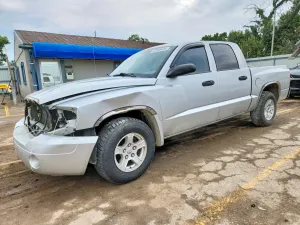 Dodge Dakota 3.7L 6 2006