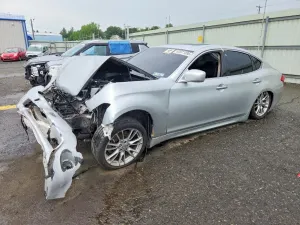 Infiniti M37 3.7L 6 2013