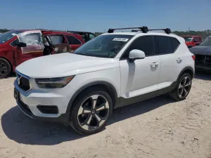 Volvo XC40 2.0L 4 2019