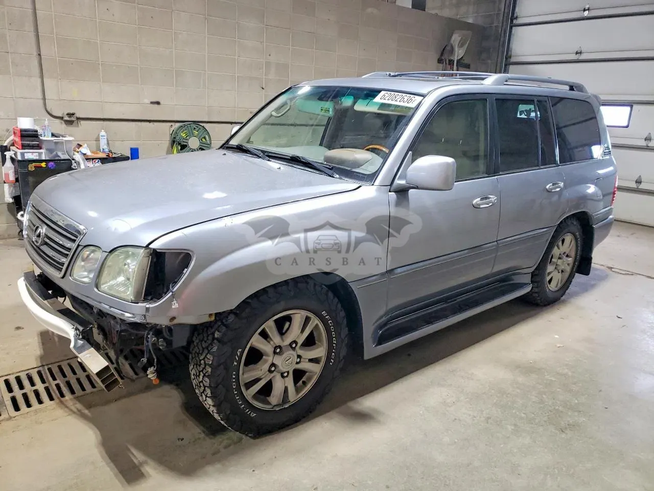 Lexus LX 4.7L 8 2005