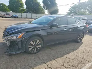 Nissan Altima 2.5L 4 2019