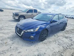 Nissan Altima 2.5L 4 2020