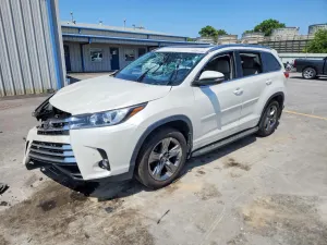 Toyota Highlander 3.5L 6 2019