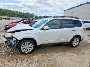 Subaru Forester 2.5L 4 2012