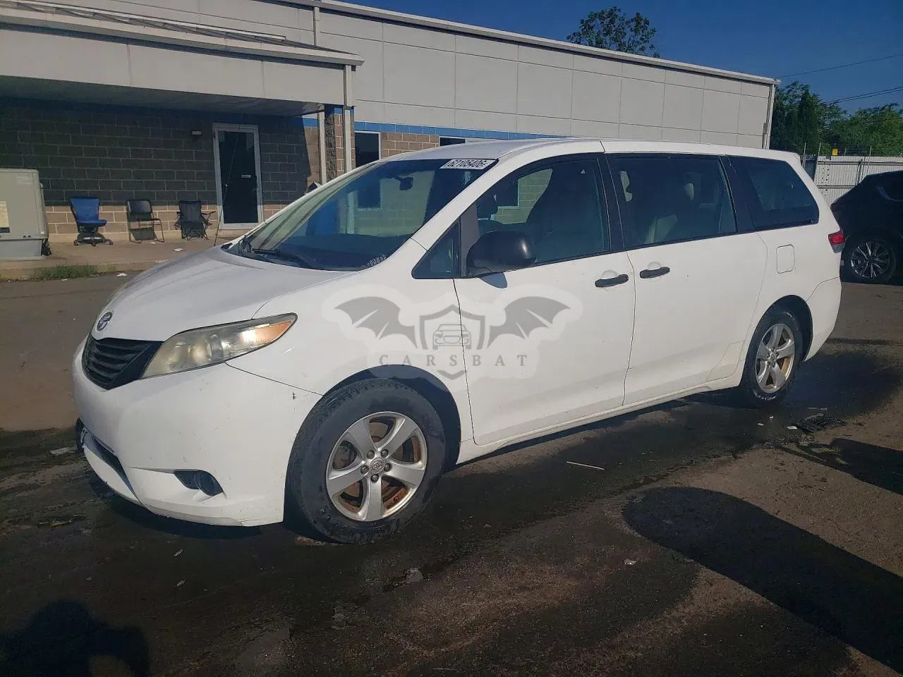 Toyota Sienna 3.5L 6 2011