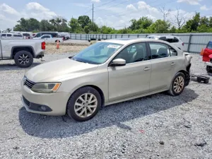 Volkswagen Jetta 1.8L 4 2014