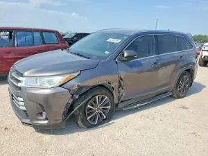 Toyota Highlander 3.5L 6 2019