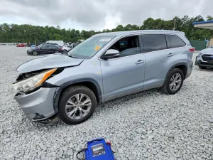Toyota Highlander 3.5L 6 2014